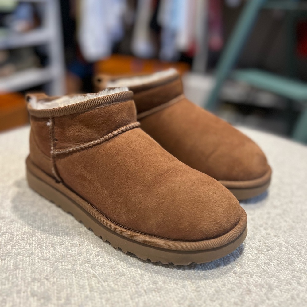 UGG Classic Ultra Mini Boot in Chestnut sz 6 - Picture 2 of 6